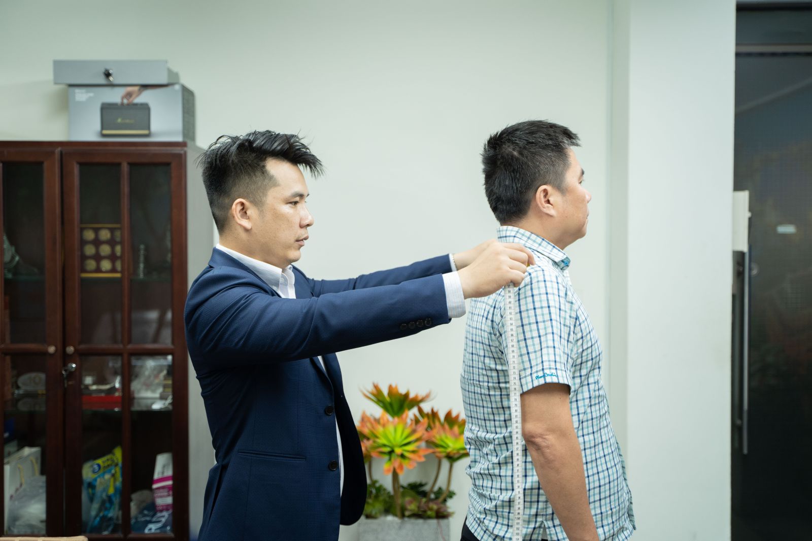 May Đo Tại Nhà Tại Phường Bến Thành – Dịch Vụ May Suit Tận Nơi